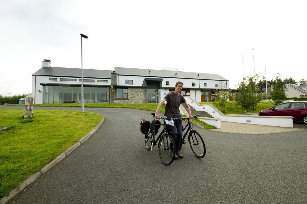 Errigal Youth Hostel กวีดอร์ ภายนอก รูปภาพ